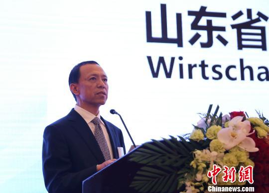 山东省副省长王书坚在交流会上致辞。　沙见龙 摄